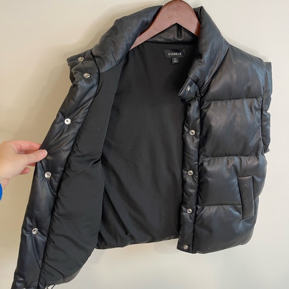 Evereve Black Faux Leather Vest Size Small - Picture 10 of 13